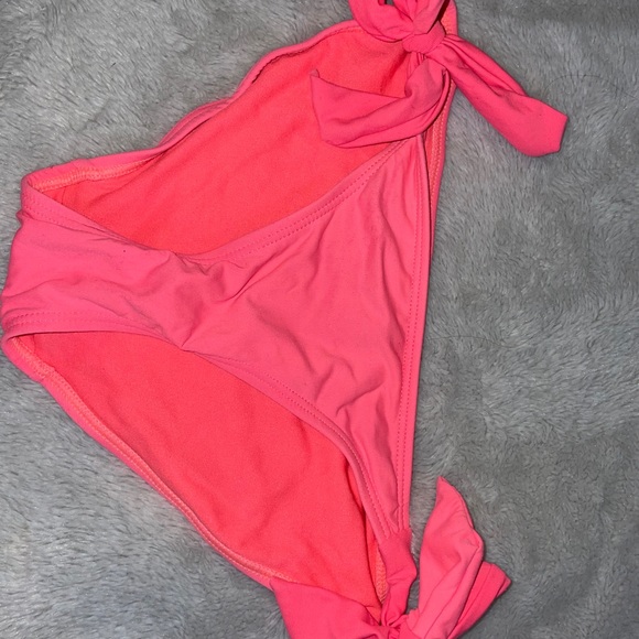 Super cute bathing suit bundle ! - Picture 3 of 5